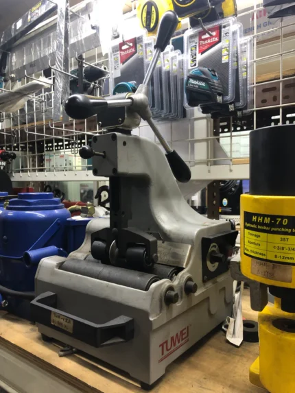 Tuwei TWQ-VIIA Cutting Machine 5/8"–2"