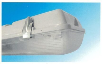 VIVE Weatherproof T8 Fixture